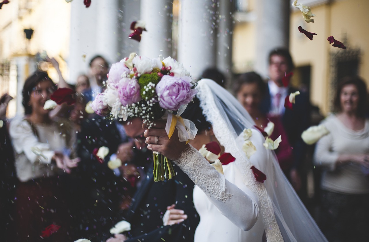 wedding, couple, beautiful flowers